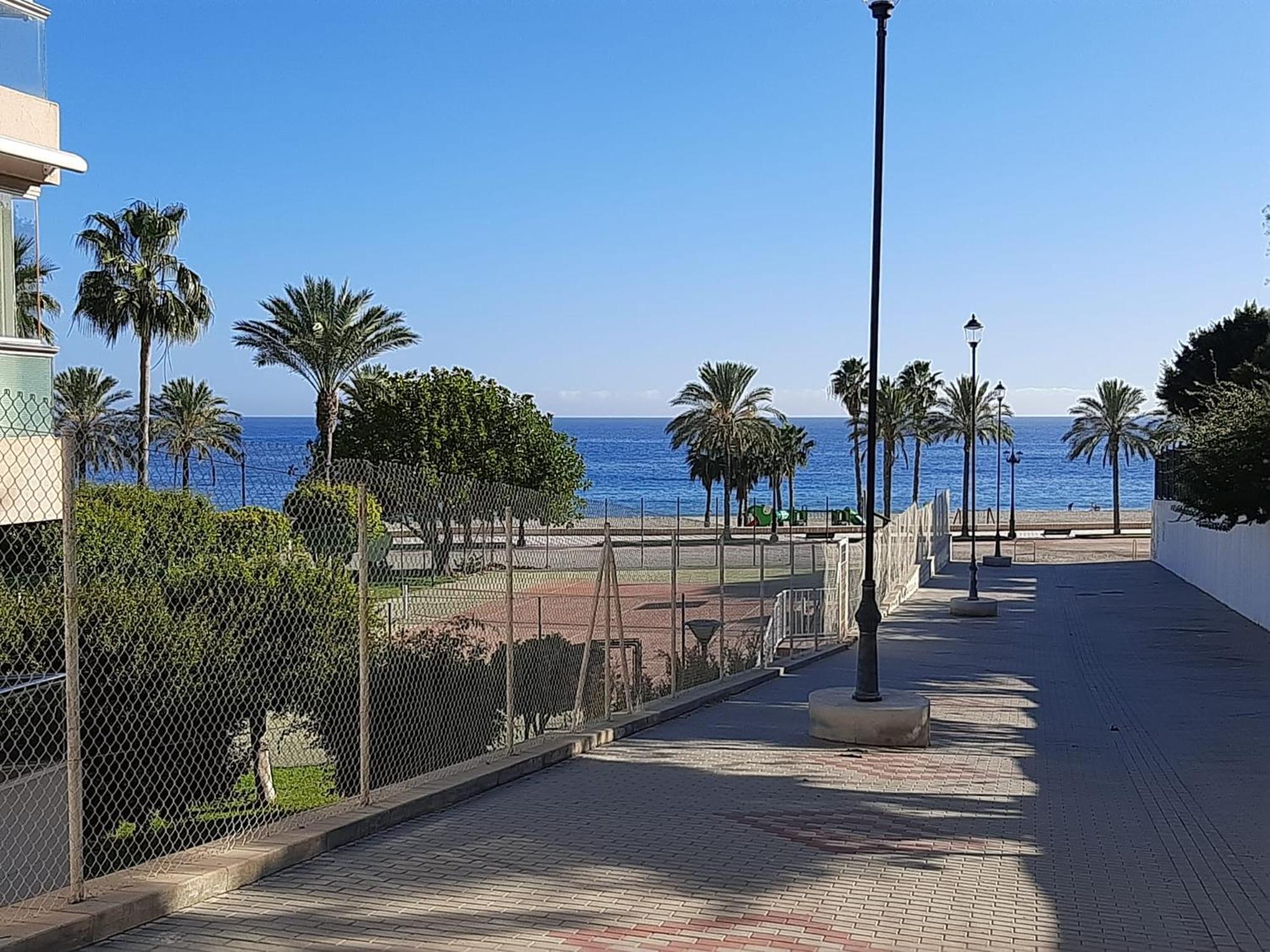 Habitacion Avilena Tropical En Aguadulce Almeria Exterior photo