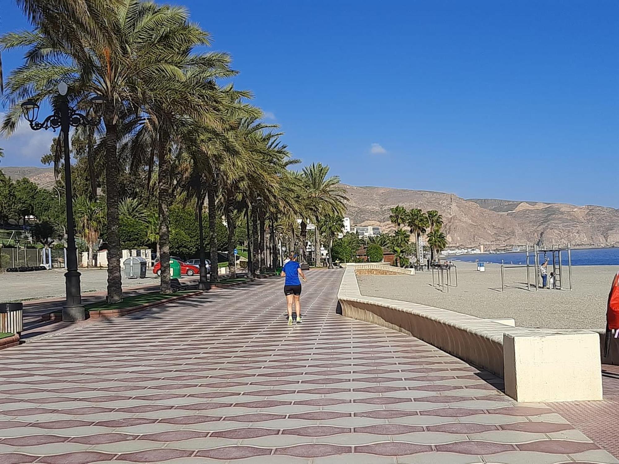 Habitacion Avilena Tropical En Aguadulce Almeria Exterior photo