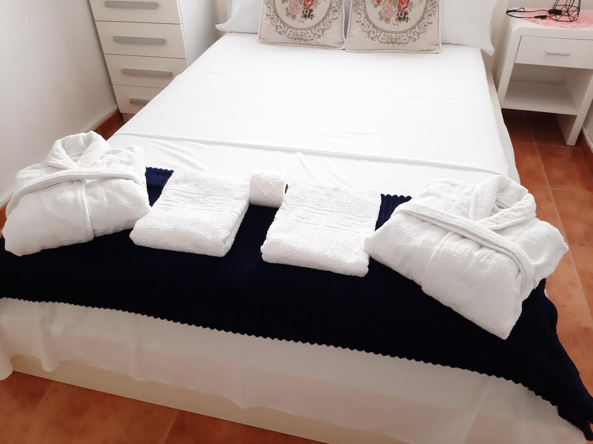 Habitacion Avilena Tropical En Aguadulce Almeria Room photo